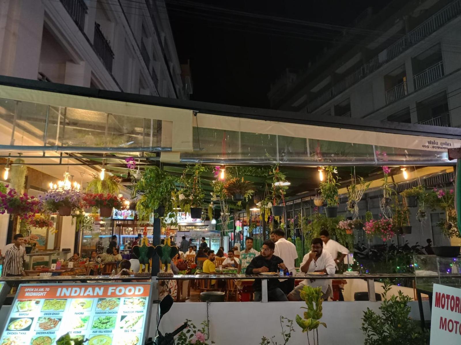 Garden Phuket Hotel Patong Exterior photo