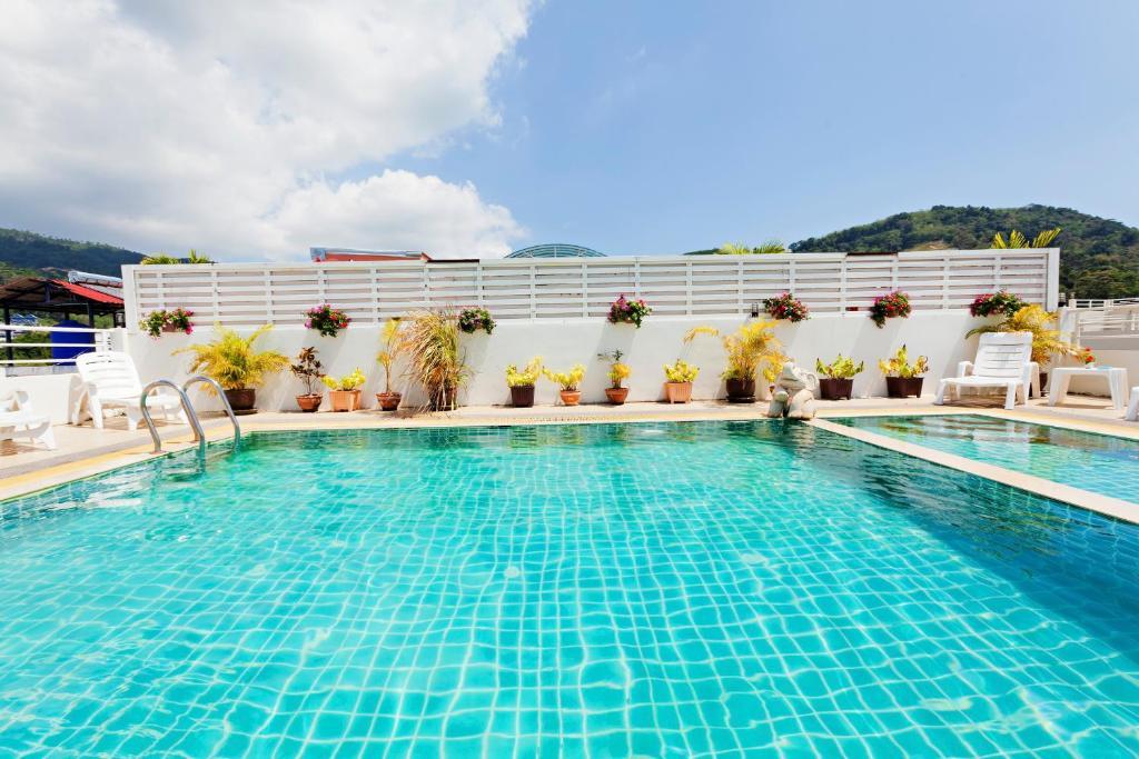 Garden Phuket Hotel Patong Exterior photo