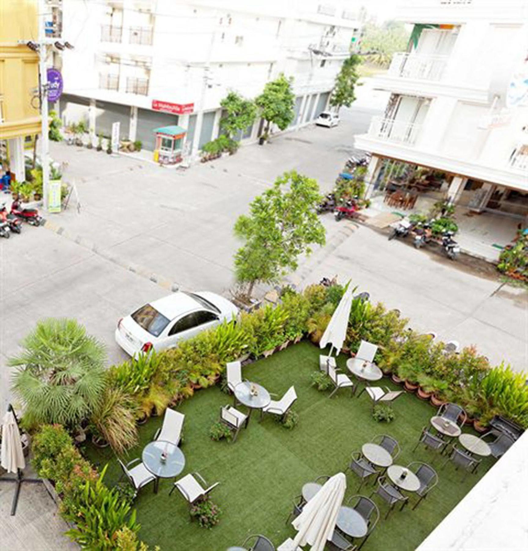 Garden Phuket Hotel Patong Exterior photo