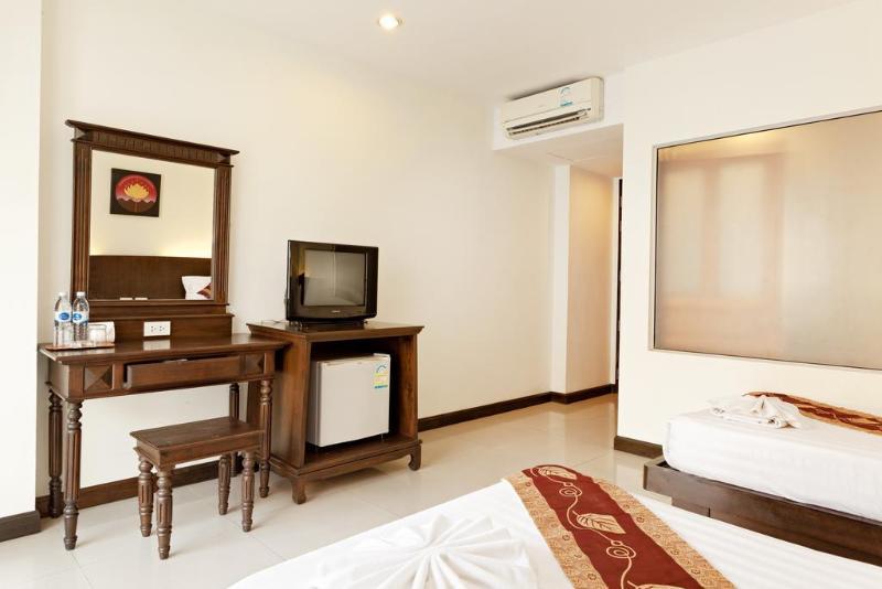 Garden Phuket Hotel Patong Exterior photo